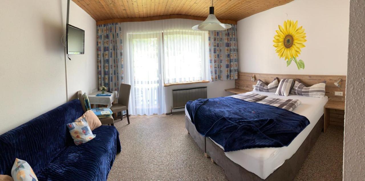 Pension Seeheim ヴァイセンゼー エクステリア 写真