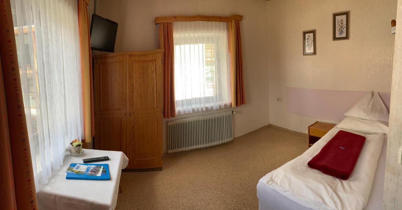 Pension Seeheim ヴァイセンゼー エクステリア 写真