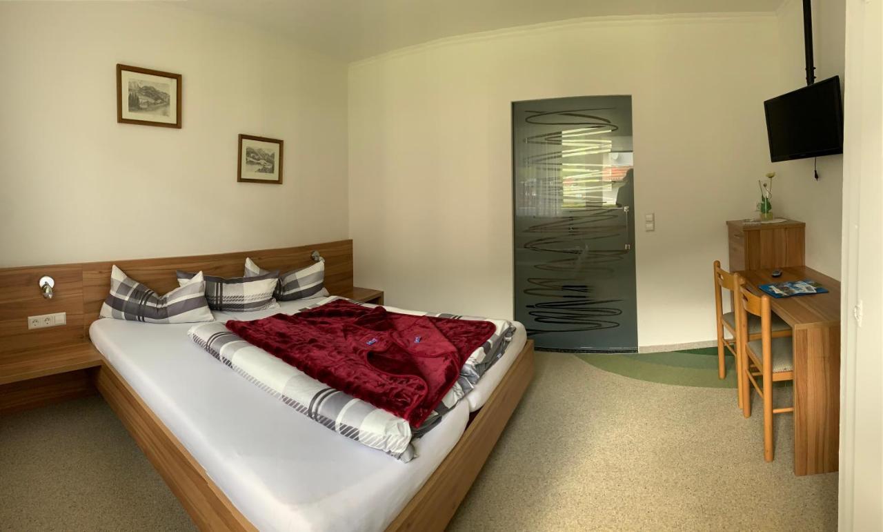Pension Seeheim ヴァイセンゼー エクステリア 写真