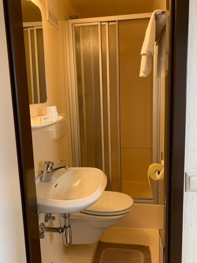 Pension Seeheim ヴァイセンゼー エクステリア 写真